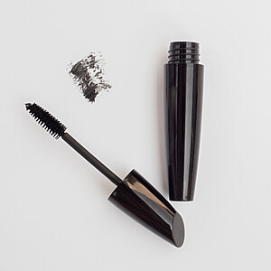 Mascara Volum, Negru